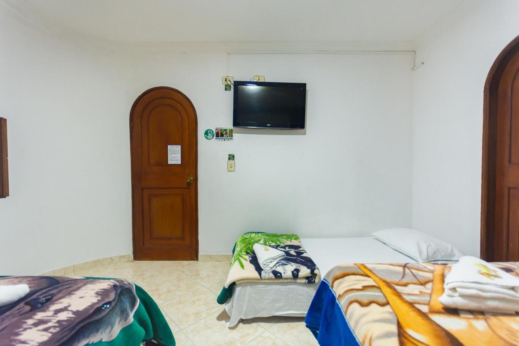 Hotel Real Гуатапе Экстерьер фото