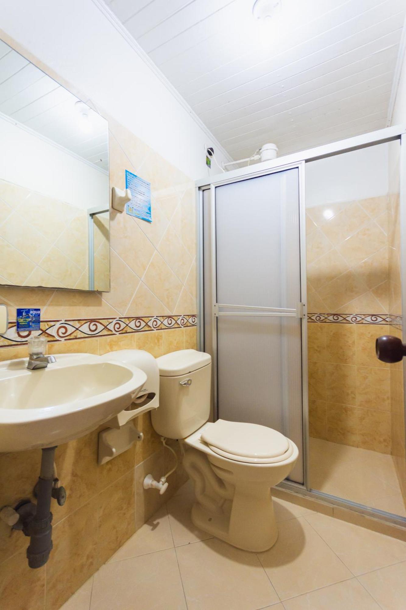 Hotel Real Гуатапе Экстерьер фото