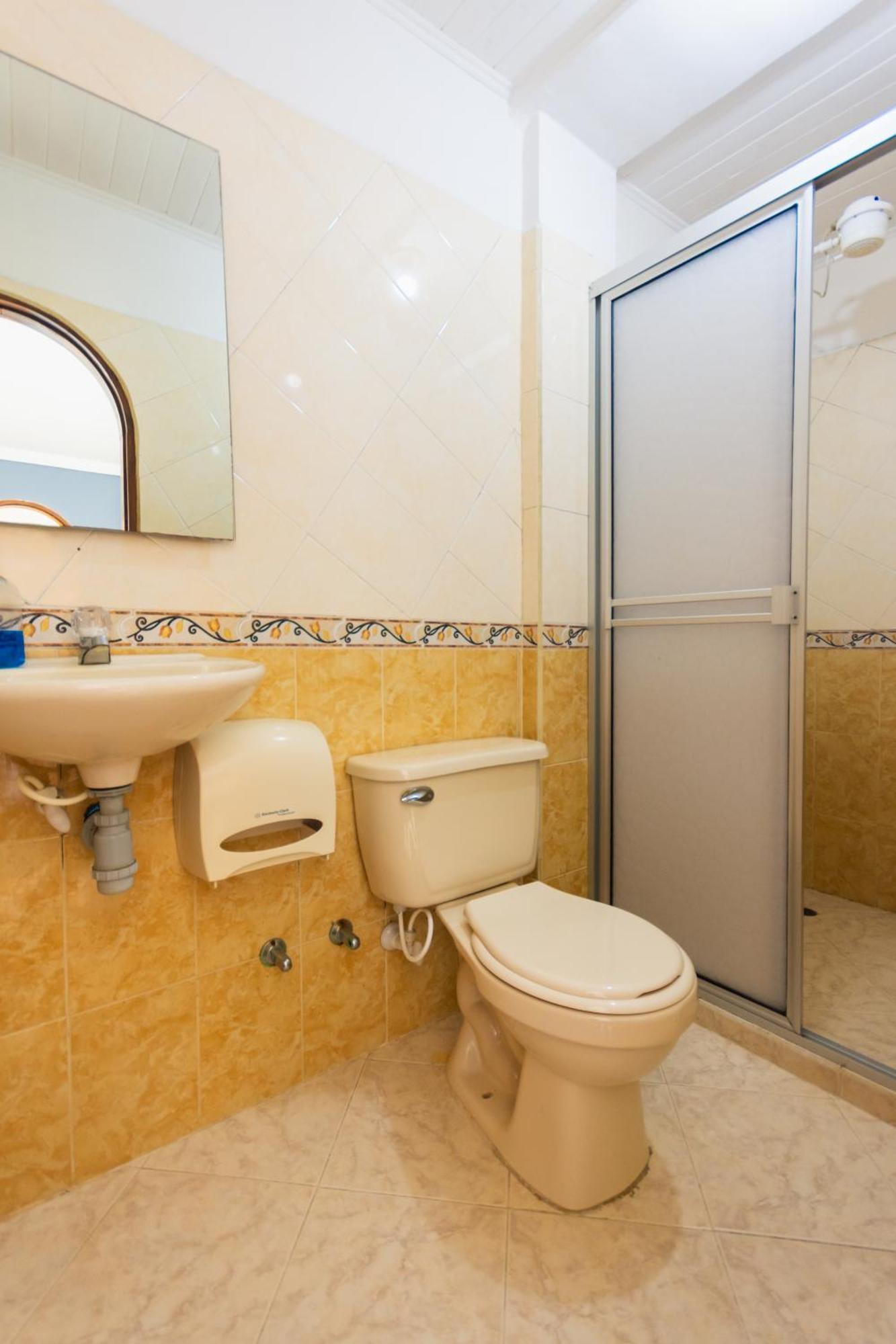Hotel Real Гуатапе Экстерьер фото
